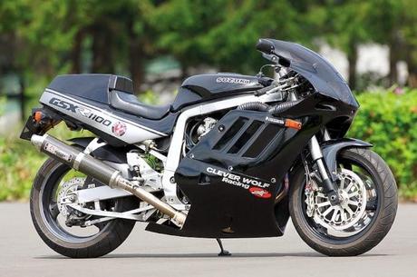 Suzuki GSX-R 1100 by Clever Wolf Racing