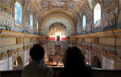 Navata Chiesa Donnaregina Nuova