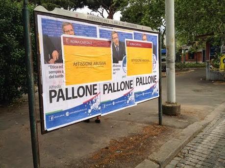 Affissioni abusive. Alfredo Pallone si scusa: ma è sempre colpa delle cooperative