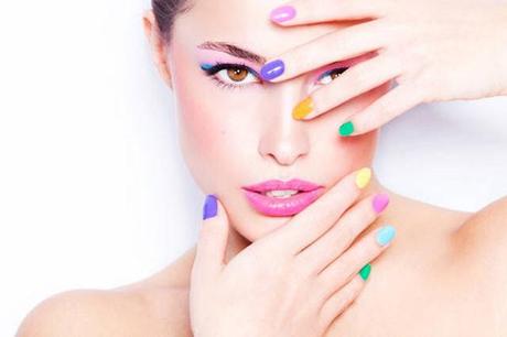 Trend beauty: Nail art  Primavera/Estate 2014 .