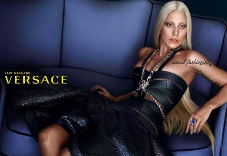 Lady Gaga per Versace le foto prima e dopo Photoshop: troppe polemiche