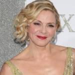 Kim Cattrall, parla ancora di sesso e rughe nella serie “Sensitive Skin”