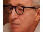 Woody Allen difende: “Mai molestato piccola Dylan”