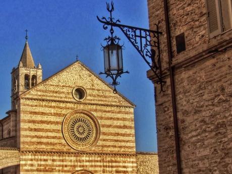 Assisi, da San Francesco a Santa Chiara.