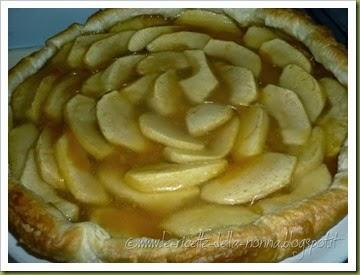 Torta sfogliata di mele con marmellata di albicocche e gelatina (7)