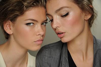 bb il-make-up-di-pat-mcgrath-nel-backstage-dolce-L-epRRYh