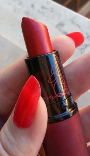 Haul di San Valentino: Viva Glam Rihanna e Unlimited di Mac.