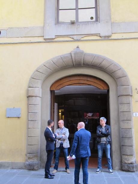 Alla conferenza stampa per la mostra di Calvetti “The world in one room / Il mondo in una stanza”