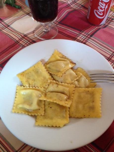 ravioli toma e radicchio