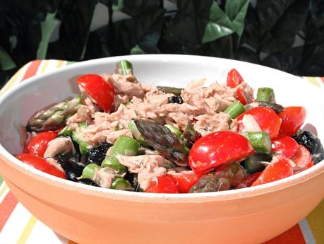 Insalata mediterranea di asparagi