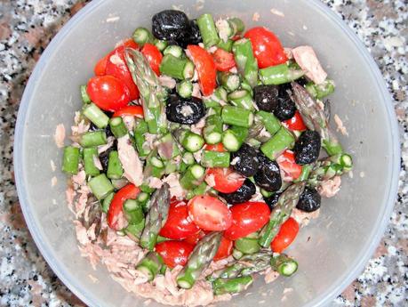 Insalata mediterranea di asparagi