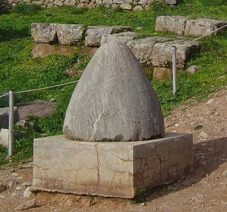 IL SANTUARIO DI DELFI