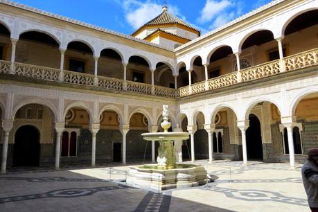 cosa vedere in andalusia con treno e autobus