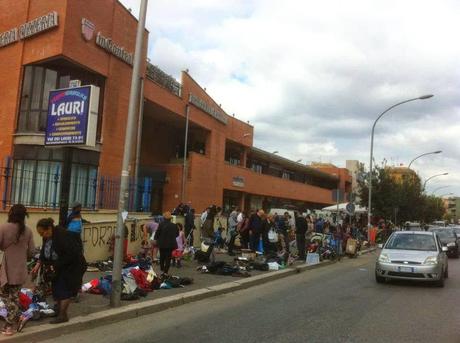 Festeggiamo la Santa Pasqua con un bel po' di foto dal mercato rionale “Insieme” di Viale della Primavera