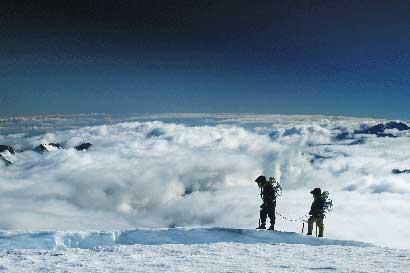 Un’immagine dell’Everest in “Beyond the Edge” (Concorso)-photo courtesy of TFF2014