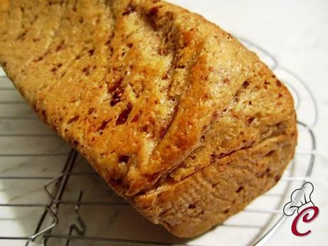 Fette biscottate ai frutti rossi e mandorle: il piacere di pensare home made, a partire dalla prima colazione