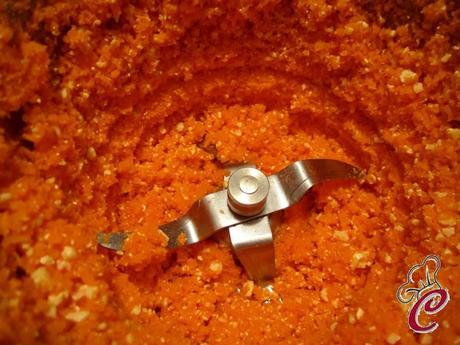 Torta carote, cocco e cioccolato bianco: attimi di panico dopo il grido di gioia e l'intraprendenza mattiniera