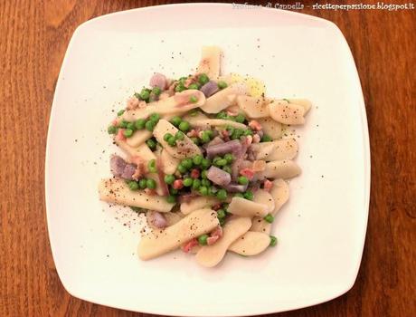 Gnocchi di riso del contadino - pisellini, patate vitelotte, guanciale e pecorino