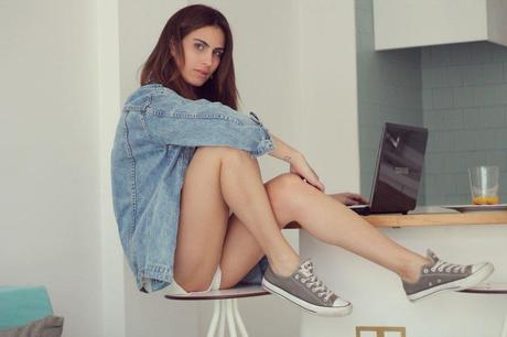 barbara valentina grimaldi_lovehandmade fashion blog_work essentials_zara overall_boyfriend jeans jacket zara_converse grey shoes