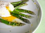 Uova camicia asparagi Asparagus with poached eggs