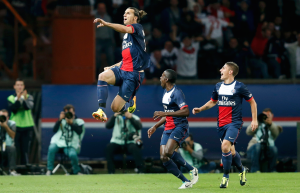 Zlatan Ibrahimovic, attaccante del Psg, esulta dopo un gol (squawka.com)