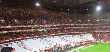 Europa League: Tévez si sblocca ma non basta, vince il Benfica