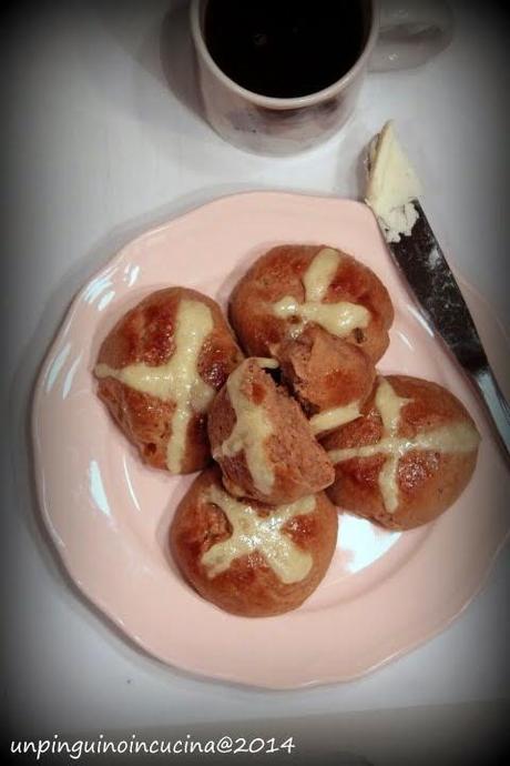 #ReCake 7: Chestnut and Apricot Hot Cross Buns