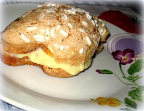 COLOMBA FARCITA CON CREMA AL CIOCCOLATO BIANCO