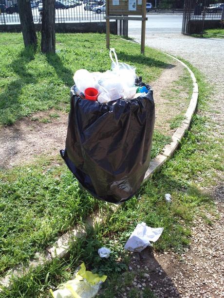 Tante, tantissime foto sul degrado di Villa Gordiani