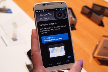 Motorola-Moto-X-touchless-control
