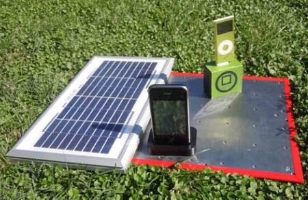 Ricaricare cellulare e tablet insieme? Con un pannello solare si può!