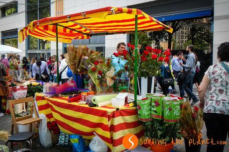 Vendita fiori Rambla Catalunya per San Giorgio