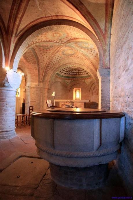 12-Abbazia-di-Monteveglio-battistero-longobardo-564x846