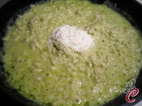 Risotto al pistacchio: storie di strade che si incrociano e si interpretano tra ricordi, piaceri e desideri