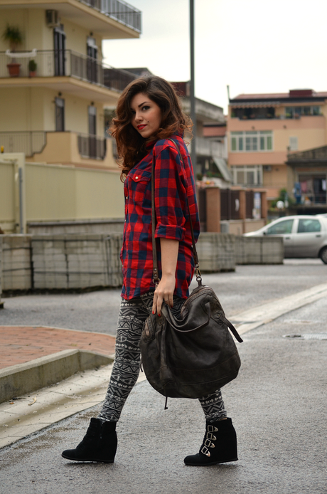 OUTFIT: tra etnico e tartan