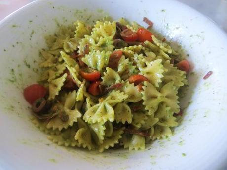 farfalle in salsa di basilico