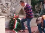 pensare. pensi, parlare. parli, scrivi, firmare. scrivi firmi, stupire.