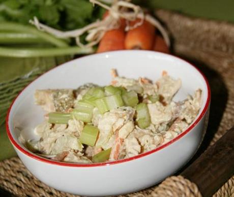 INSALATA DI POLLO CON GRUVIERA E TONNO di Dolcipensieri