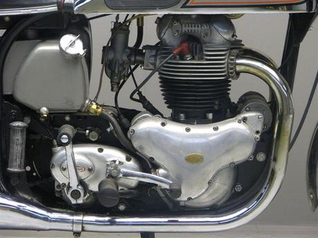 Norton 500 Dominator