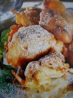 Frittelle con ciliegie e cognac.