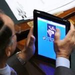 deputati-ipad-escort-3 ECCO CHI E' IL POLITICO CHE CERCA LE ESCORT IN PARLAMENTO