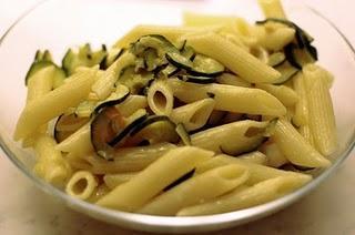 PENNETTE ZOLA E ZUCCHINE PENNETTE ZOLA E ZUCCHINE