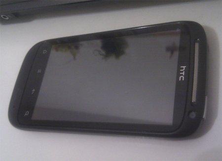 Nuovo cellulare HTC Saga