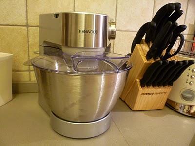 KITCHEN AID: KENWOOD KM266