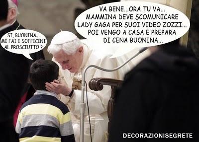 BAMBINO INTERROMPE L'UDIENZA DEL PAPA...ECCO CHI E' !!!