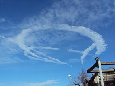 Il Supertanker della Evergreen, un aereo cisterna per la manipolazione climatica e per la dispersione di prodotti chimici