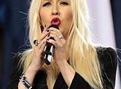Christina Aguilera sbaglia l’inno nazionale Super Bowl