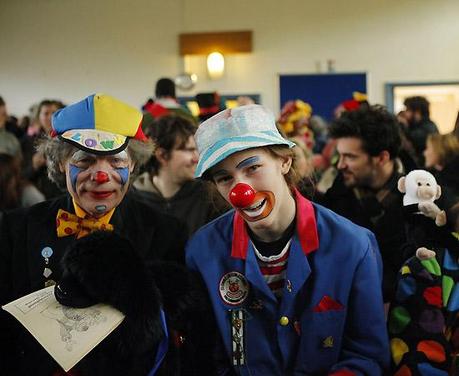 FOTO DEL GIORNO 7 FEBBRAIO 2011 : LA FESTA DEI CLOWN