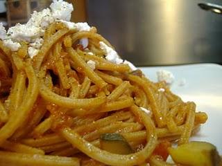 Spaghetti alla chitarra con ragù di zucchine