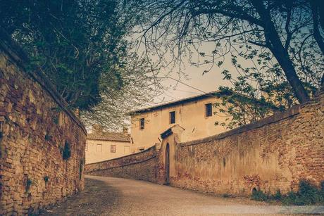 villa saletta, un borgo antico